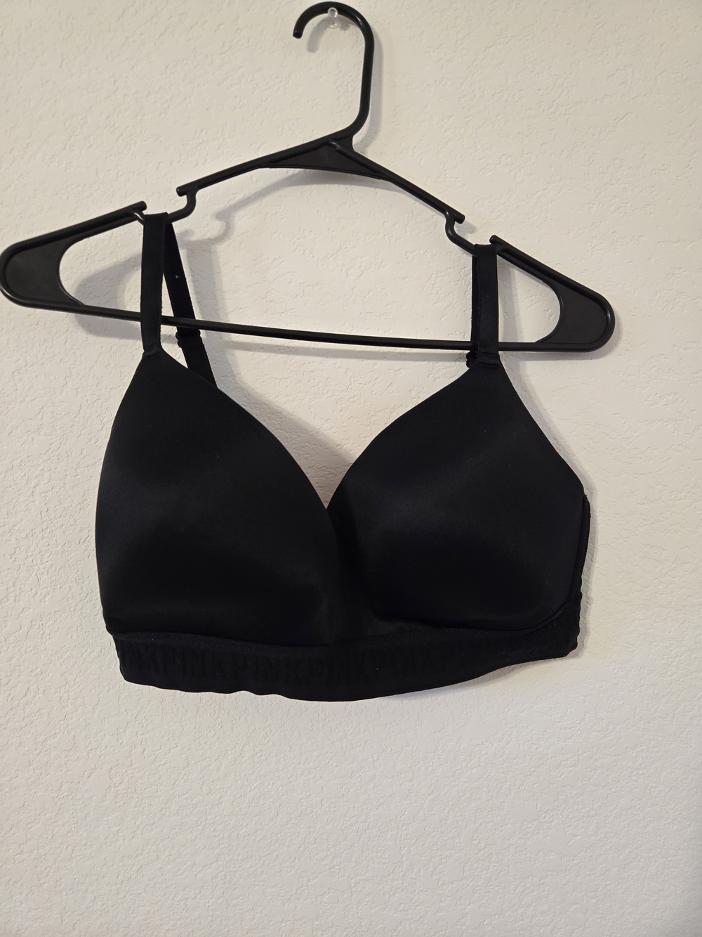 PINK Victoria's Secret Black Wireless Molded Cup Bra